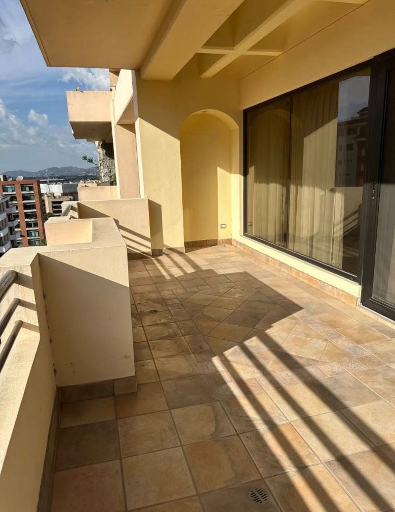 Venta de lindo penthouse en zona 10 — Apartamento en Venta en Zona 10, Guatemala, Ciudad — foto 1 de 7