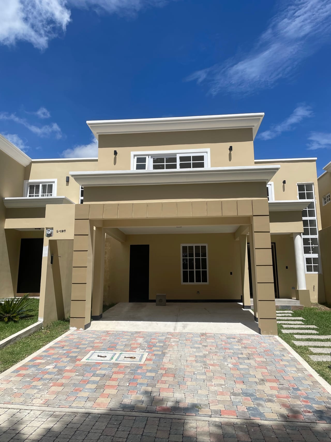 Últimas 3 casas en venta, listas para estrenar! Km. 21 Fraijanes — Casa en Venta en Entreverdes, Carretera a El Salvador, Guatemala, Ciudad — foto 2 de 3