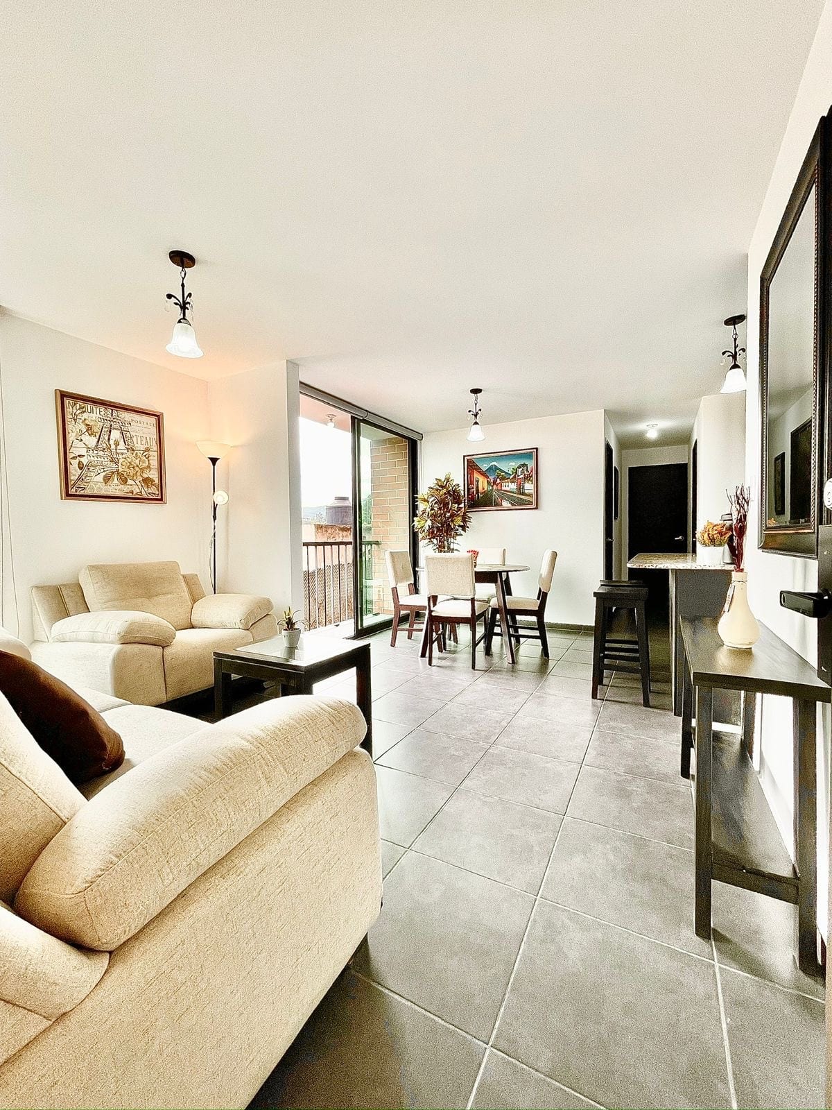 Apartamento en venta de 2 habitaciones en zona 11, Mariscal Uno Uno — Apartamento en Venta en Mariscal Uno Uno, Zona 11, Guatemala, Ciudad — foto 1 de 17
