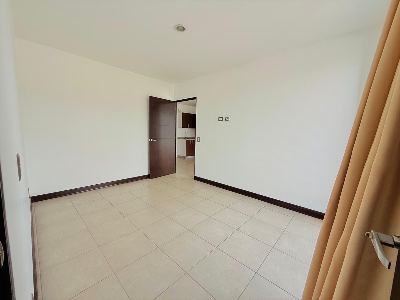 Apartamento en venta CAES — Apartamento en Venta en Carretera a El Salvador, Guatemala, Ciudad — foto 8 de 16