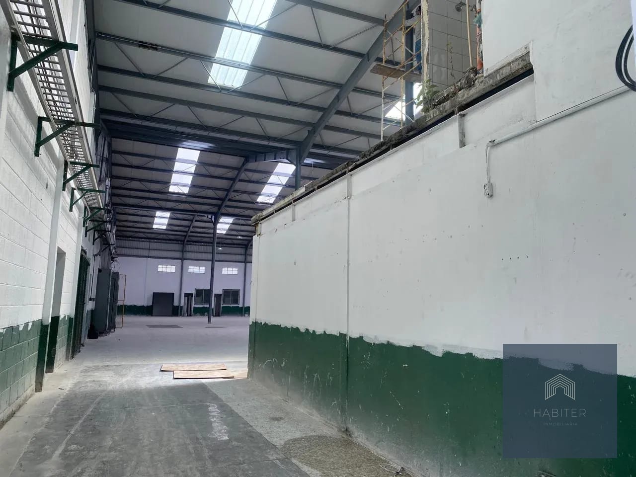 Rento Nave Fuera de Garita a una Cuadra de Calzada Roosevelt — Bodega / Ofibodega en Alquiler en Zona 2 Mixco, Guatemala, Ciudad — foto 7 de 15