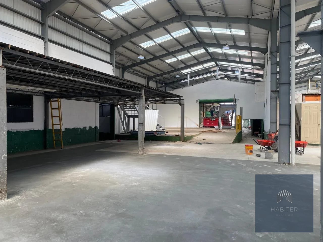 Rento Nave Fuera de Garita a una Cuadra de Calzada Roosevelt — Bodega / Ofibodega en Alquiler en Zona 2 Mixco, Guatemala, Ciudad — foto 14 de 15