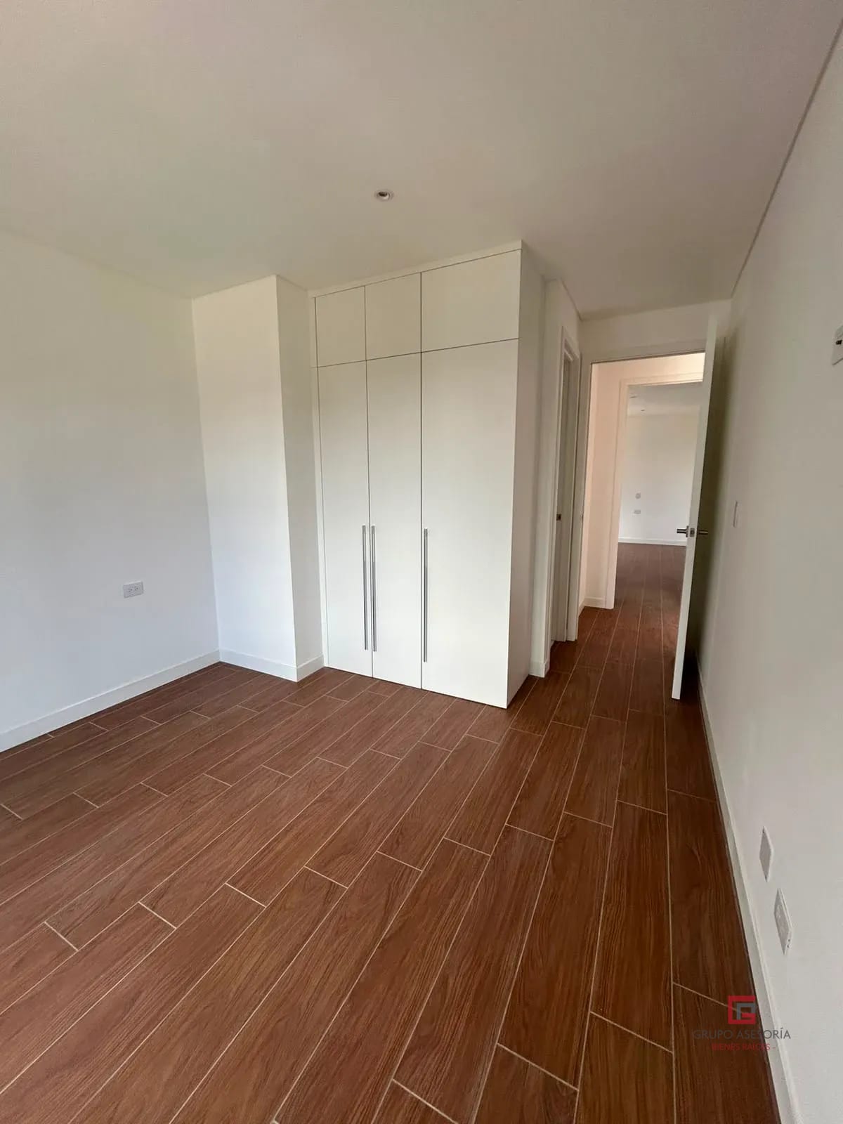 Espectacular apartamento en renta Ferré Diez — Apartamento en Alquiler en Ferré Diez, Zona 10, Guatemala, Ciudad — foto 5 de 16