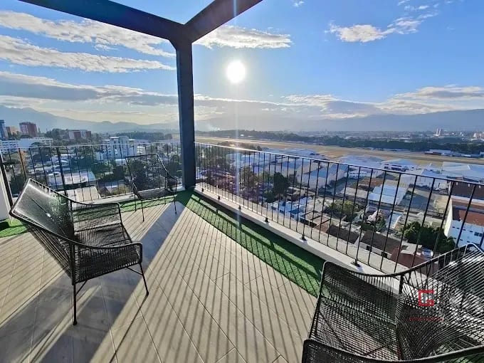 Apartamento en renta zona 13