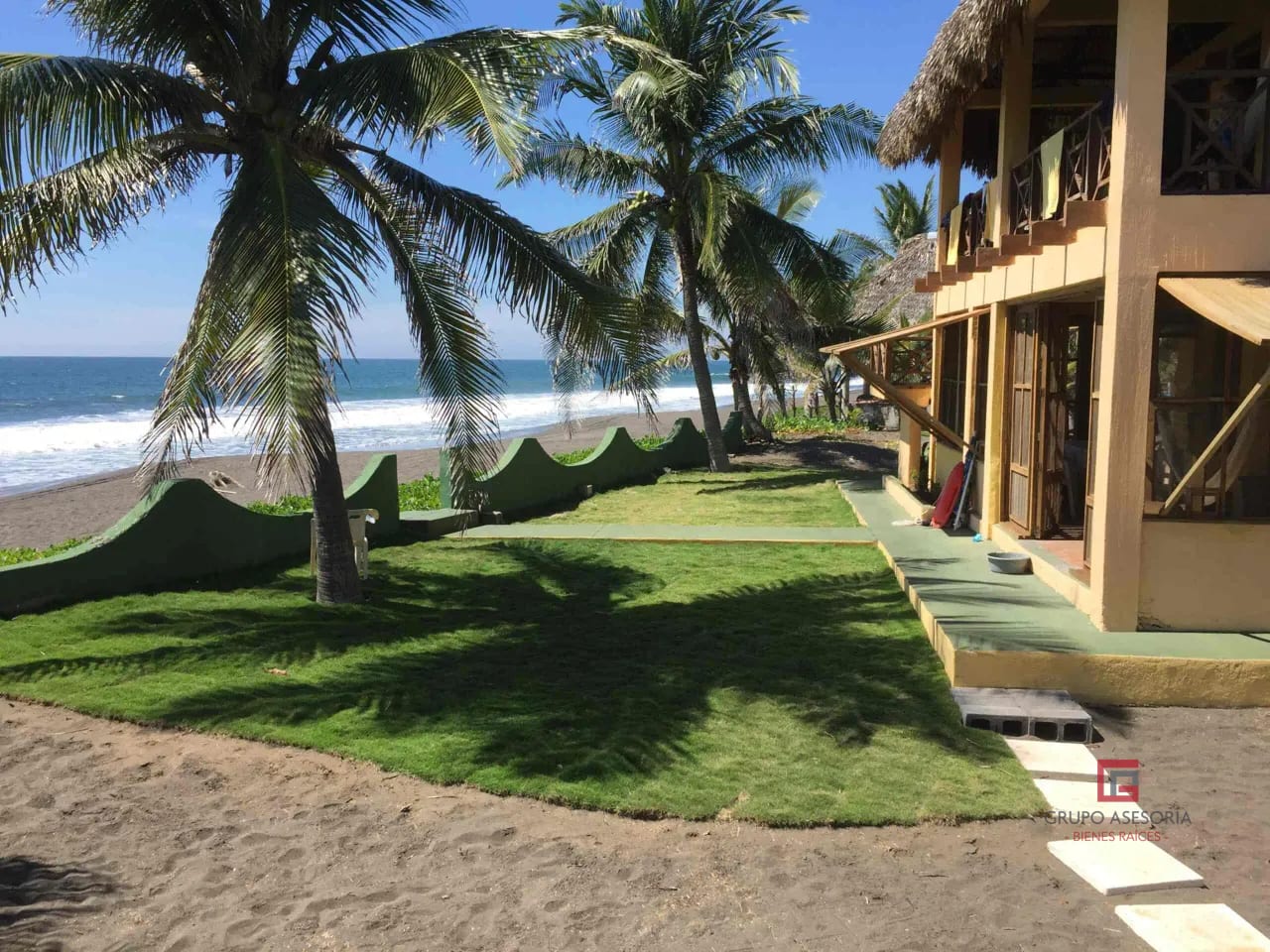 Hermoso Bungalow en Maui Beach, Hawái, Monterrico, GUA — Casa vacacional en Venta en Hawaii, Santa Rosa — foto 3 de 14