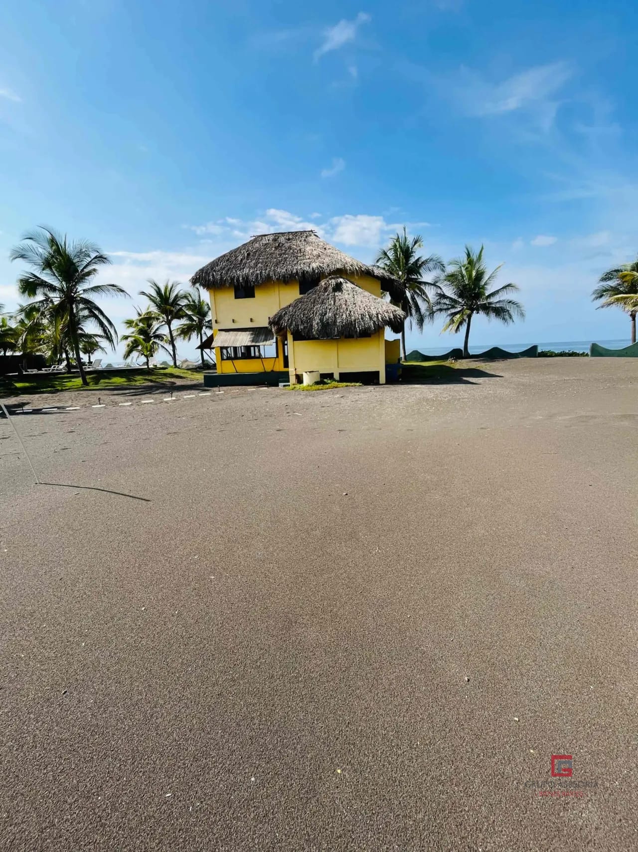Hermoso Bungalow en Maui Beach, Hawái, Monterrico, GUA — Casa vacacional en Venta en Hawaii, Santa Rosa — foto 5 de 14