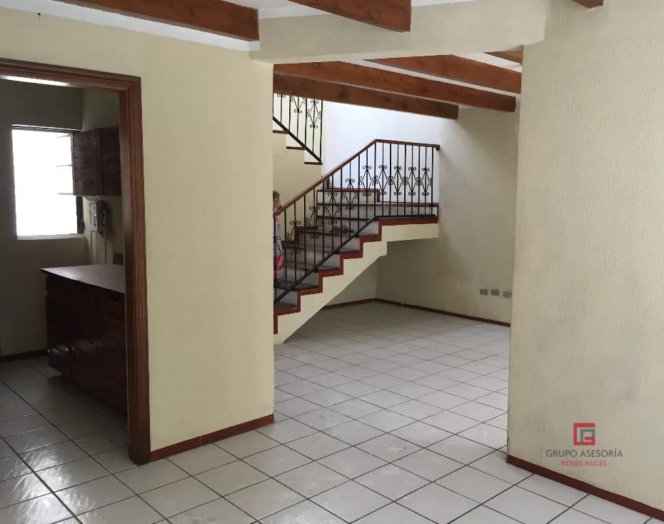 Casas en venta Lourdes zona 16 — Casa en Venta en Lourdes, Zona 16, Guatemala, Ciudad — foto 1 de 11