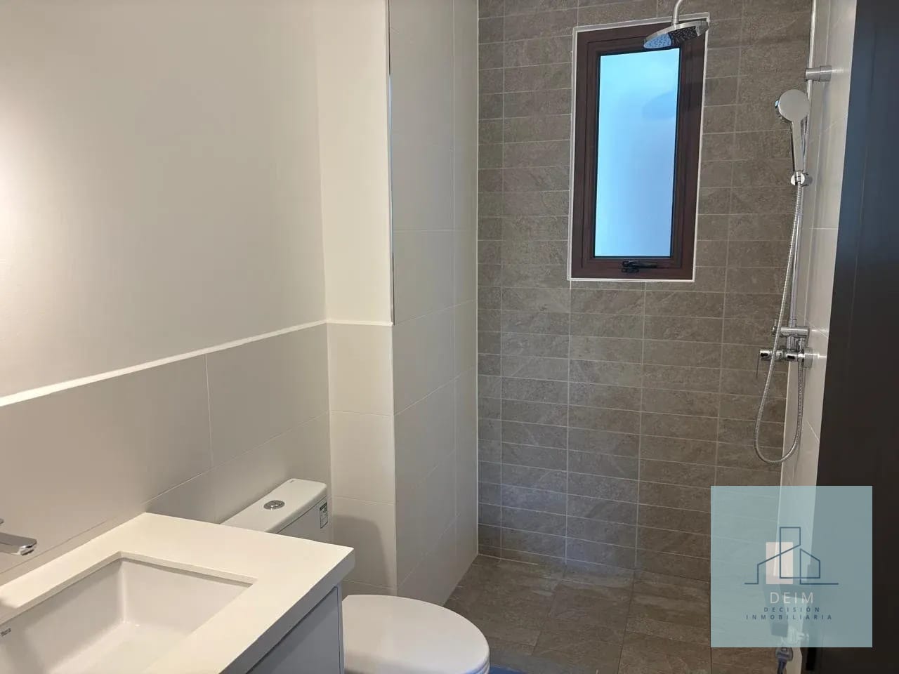 Apartamento en renta Lirios 4 — Apartamento en Alquiler en Lirios de Cayalá IV, Zona 16, Guatemala, Ciudad — foto 9 de 13