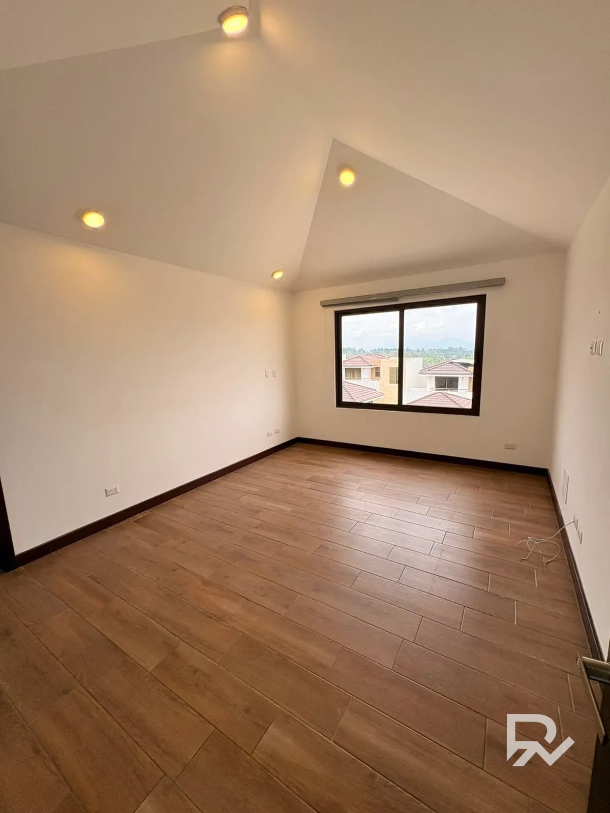 Casa en alquiler en Condominio La Reserva II Lomas de San Isidro, Zona — Casa en Alquiler en Zona 16, Guatemala, Ciudad — foto 16 de 17