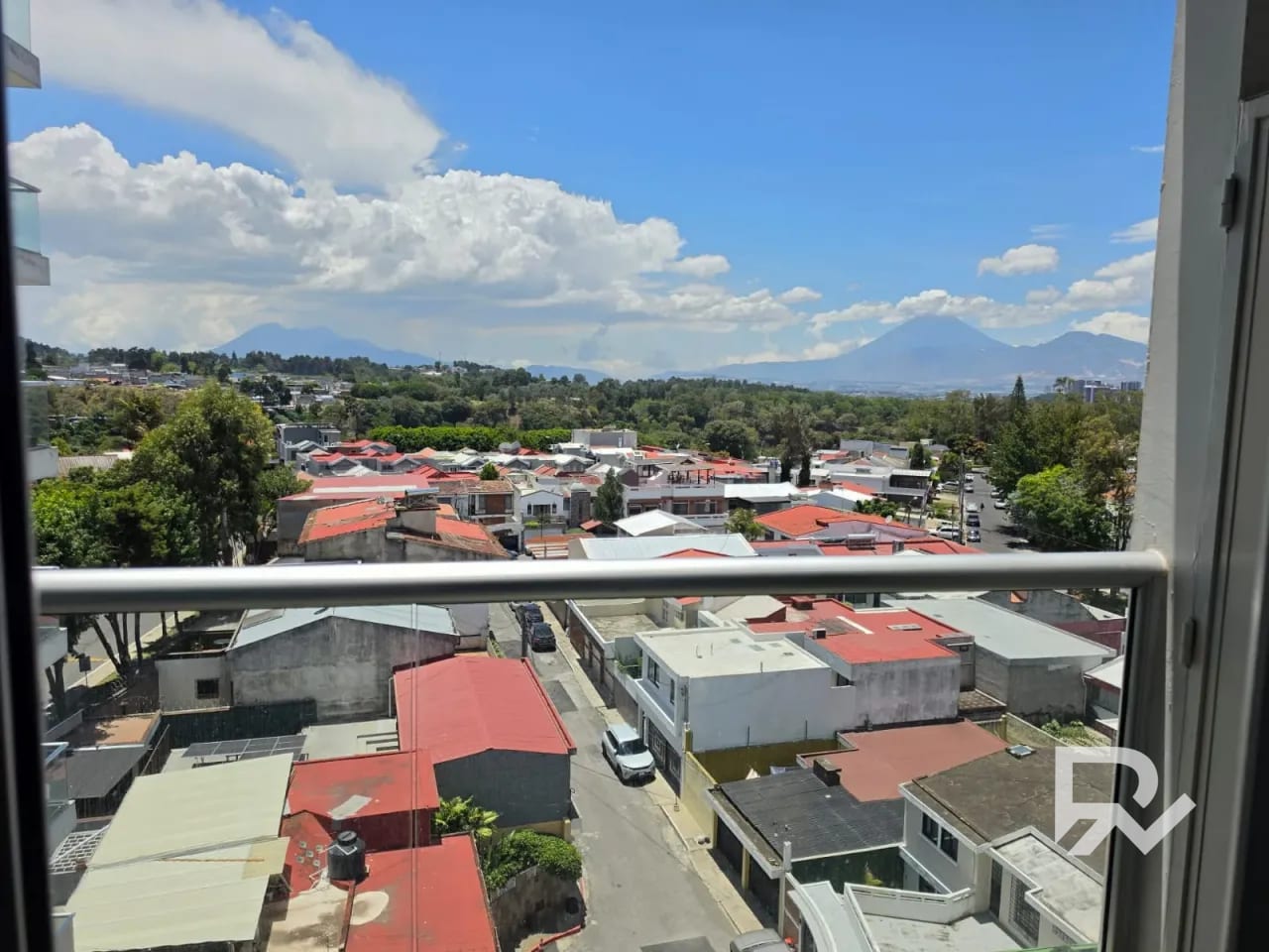 Apartamento en Renta | Condado la Villa Zona 14 — Apartamento en Alquiler en Zona 14, Guatemala, Ciudad — foto 9 de 17