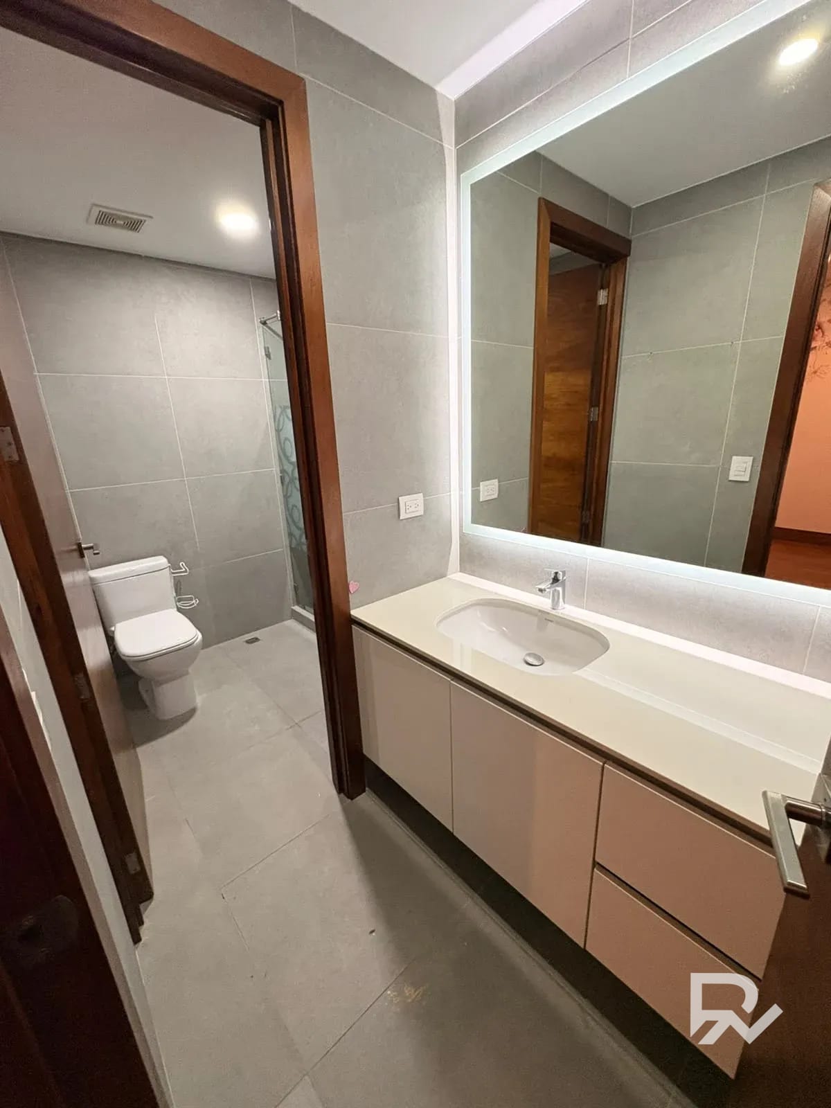 Alquiler de Apartamento amplio en Ápice 2 VH2 zona 15 — Apartamento en Alquiler en Zona 15, Guatemala, Ciudad — foto 16 de 17