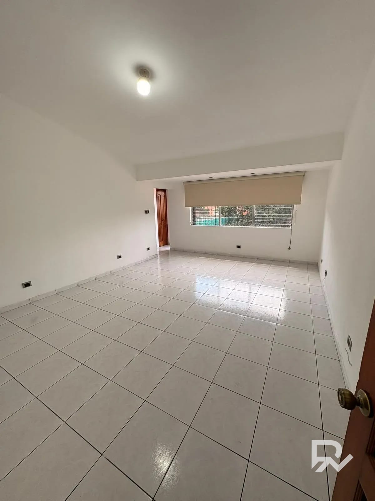 Casa en Venta, Fuera de Garita | Vista Hermosa III, Zona 15 — Casa en Venta en Vista Hermosa III, Zona 15, Guatemala, Ciudad — foto 5 de 15