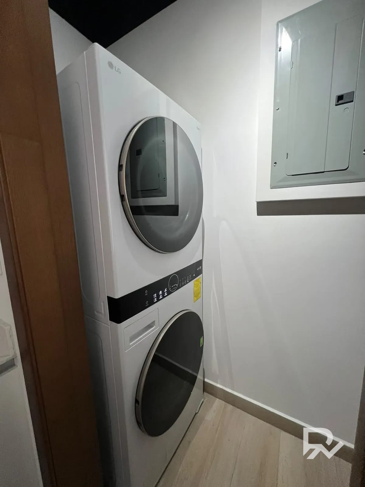 Alquiler de hermoso apartamento en Ferre Diez zona 10 para estrenar — Apartamento en Alquiler en Ferré Diez, Zona 10, Guatemala, Ciudad — foto 17 de 17