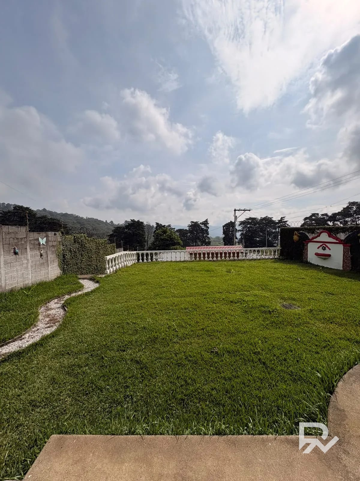 CASA EN VENTA | FINCA VERSALLES Carretera a Santa Elena Barillas — Casa en Venta en Santa Elena Barillas, Guatemala, Ciudad — foto 1 de 15