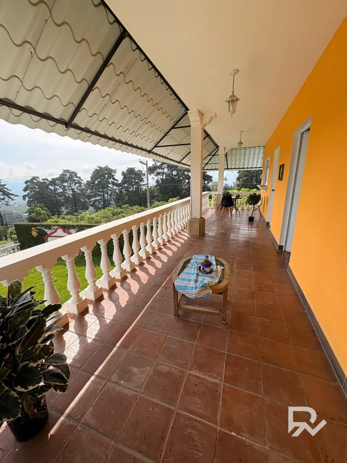 CASA EN VENTA | FINCA VERSALLES Carretera a Santa Elena Barillas — Casa en Venta en Santa Elena Barillas, Guatemala, Ciudad — foto 2 de 15