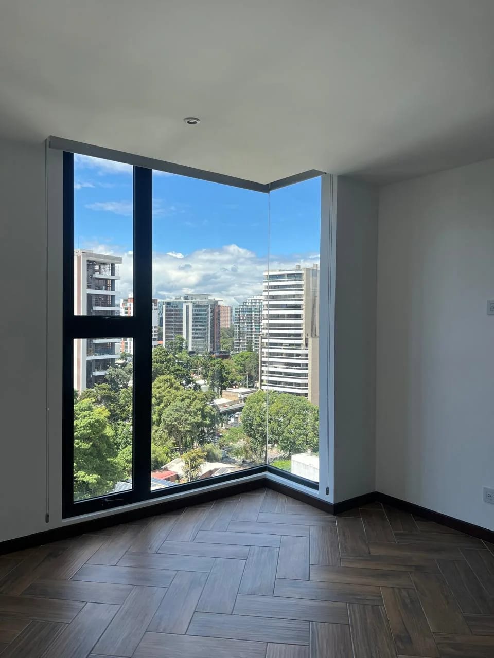 Apartamento en Venta | Edificio Naori, Zona 10 — Apartamento en Venta en Naori, Zona 10, Guatemala, Ciudad — foto 15 de 17