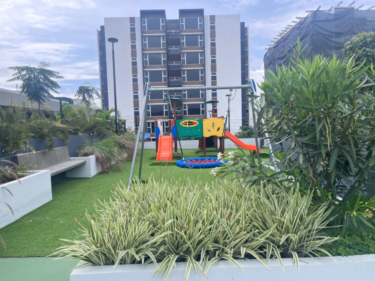 RENTA DE VILLA EN CONDADO NARANJO SERENA — Apartamento en Alquiler en Condado Naranjo, Zona 4 Mixco, Guatemala, Ciudad — foto 17 de 17