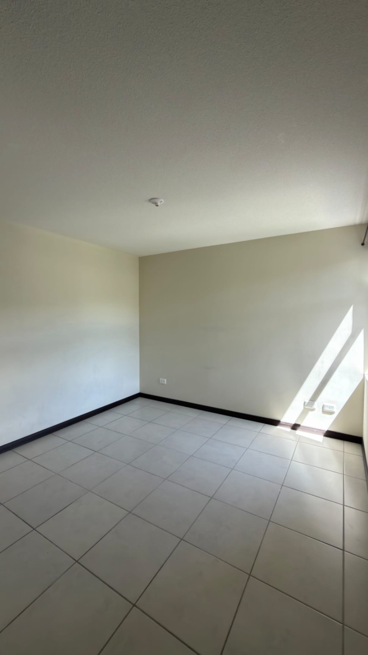 RENTA DE APARTAMENTO ALEGRIA CONDADO NARANJO — Apartamento en Alquiler en Condado Naranjo, Zona 4 Mixco, Guatemala, Ciudad — foto 5 de 8