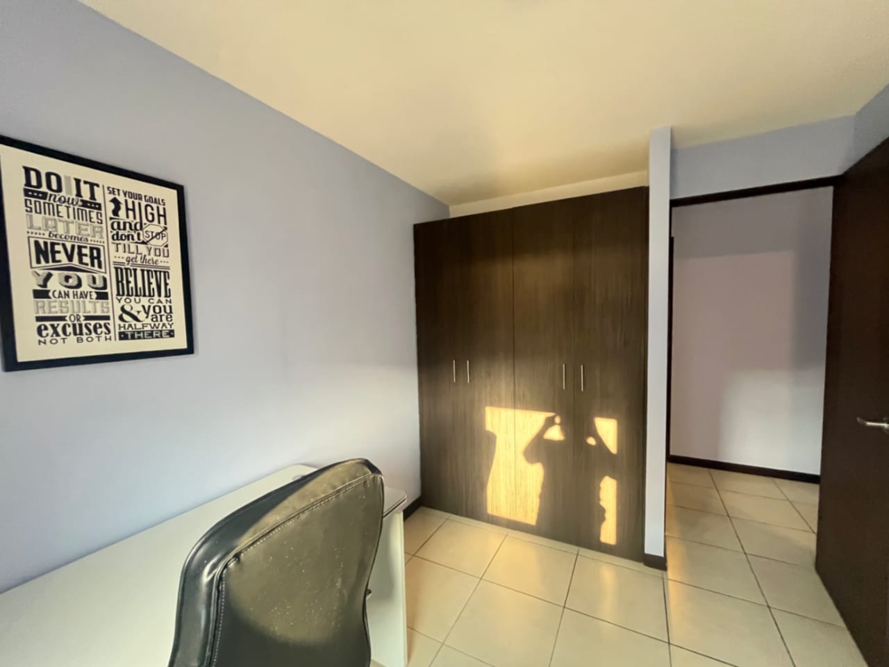 RENTA DE APARTAMENTO AMUEBLADO CONDADO NARANJO/ALEGRIA — Apartamento en Alquiler en Condado Naranjo, Zona 4 Mixco, Guatemala, Ciudad — foto 9 de 17