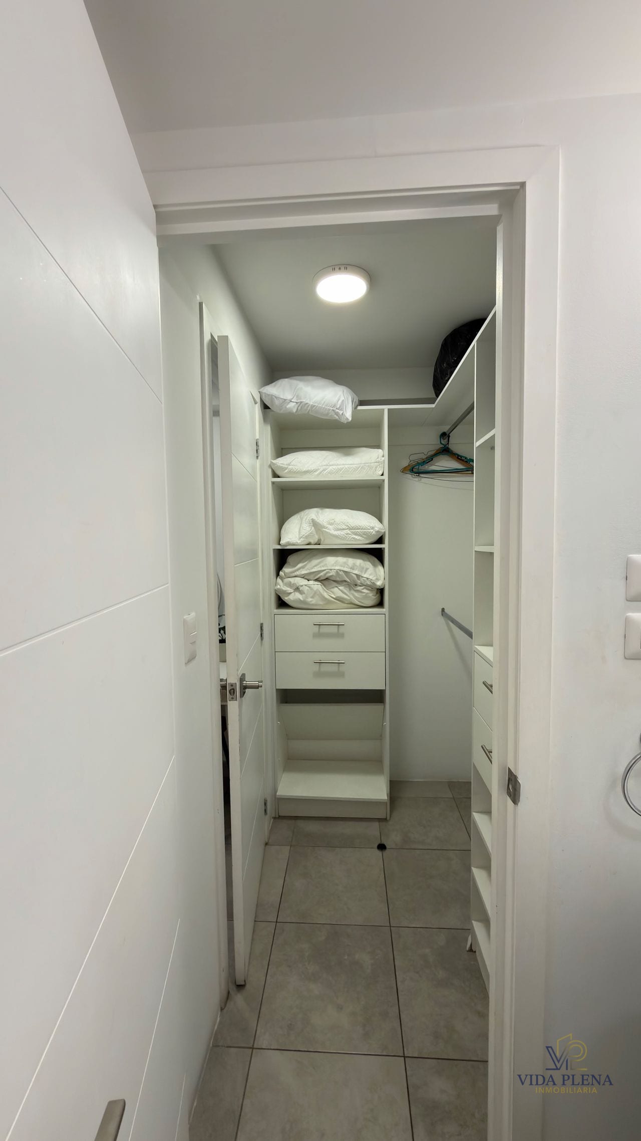 Apartamento en Renta Amueblado/Modra Z.4 — Apartamento en Alquiler en Modra, Zona 4, Guatemala, Ciudad — foto 7 de 16