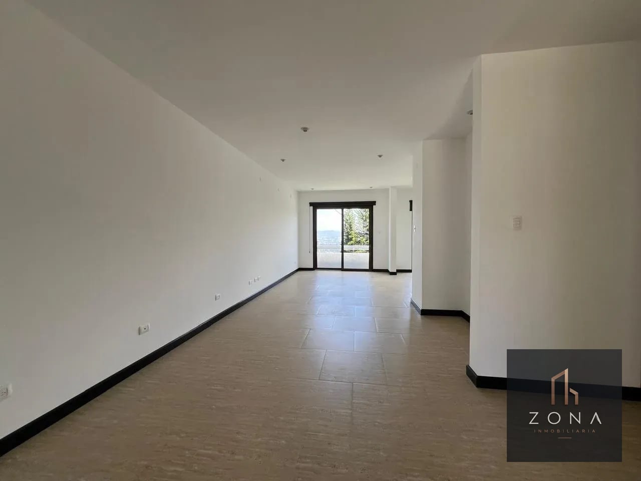 Casa en VENTA, Muxbal — Casa en Venta en Muxbal, Guatemala, Ciudad — foto 3 de 11