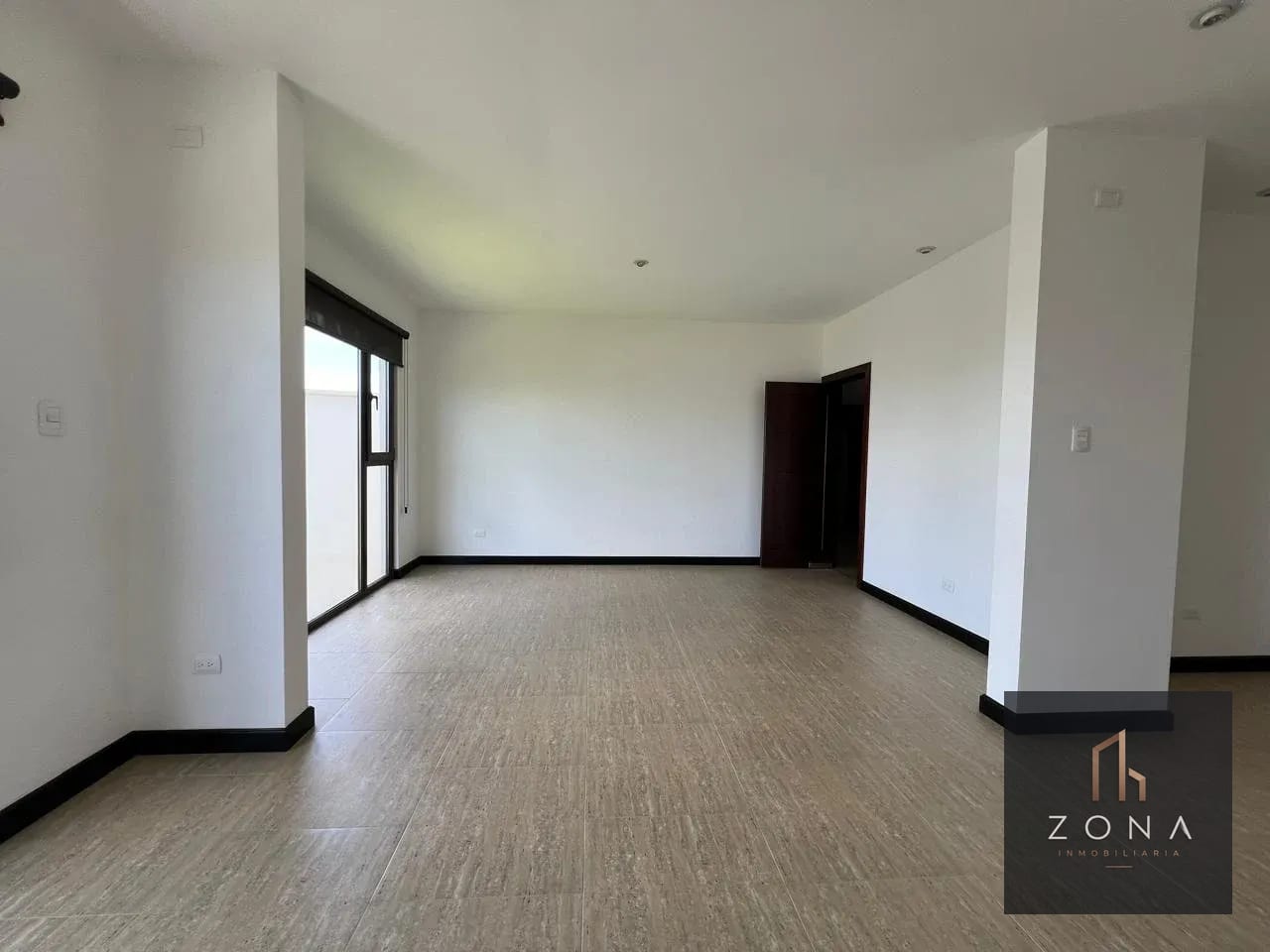 Casa en VENTA, Muxbal — Casa en Venta en Muxbal, Guatemala, Ciudad — foto 4 de 11