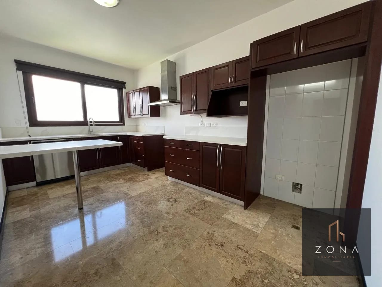 Casa en VENTA, Muxbal — Casa en Venta en Muxbal, Guatemala, Ciudad — foto 6 de 11