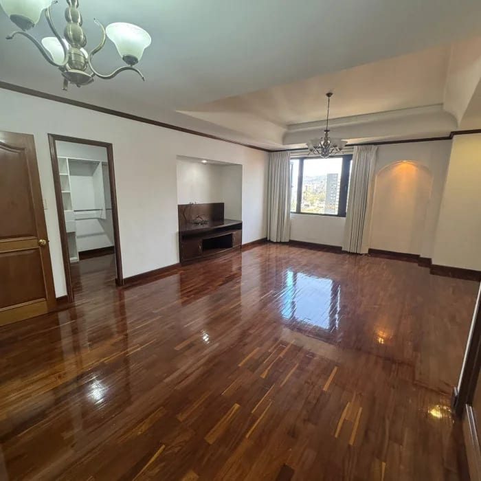 Penthouse en venta en zona 10 495 mts2 — Apartamento en Venta en Torre Castelar, Zona 10, Guatemala, Ciudad — foto 2 de 13