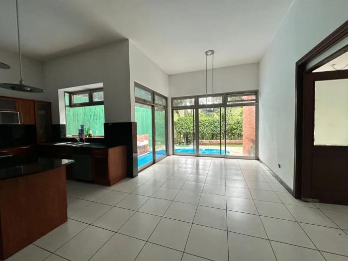 Casa en venta en zona 16 Sector kanajuyu — Casa en Venta en Zona 16, Guatemala, Ciudad — foto 4 de 15