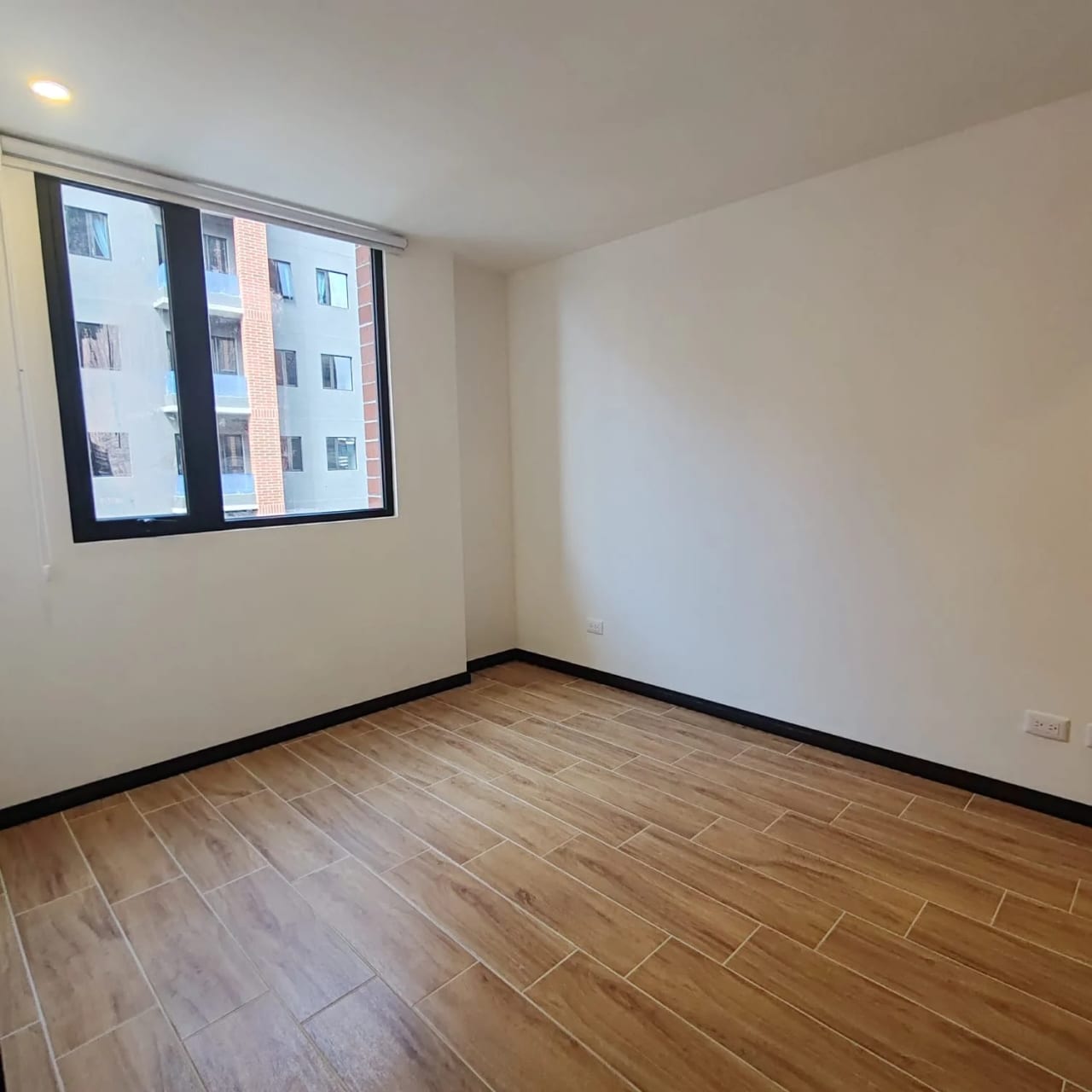 Apartamento nuevo en renta en Las Américas zonas 13 — Apartamento en Venta en Elemento Plaza Berlín, Zona 13, Guatemala, Ciudad — foto 5 de 6