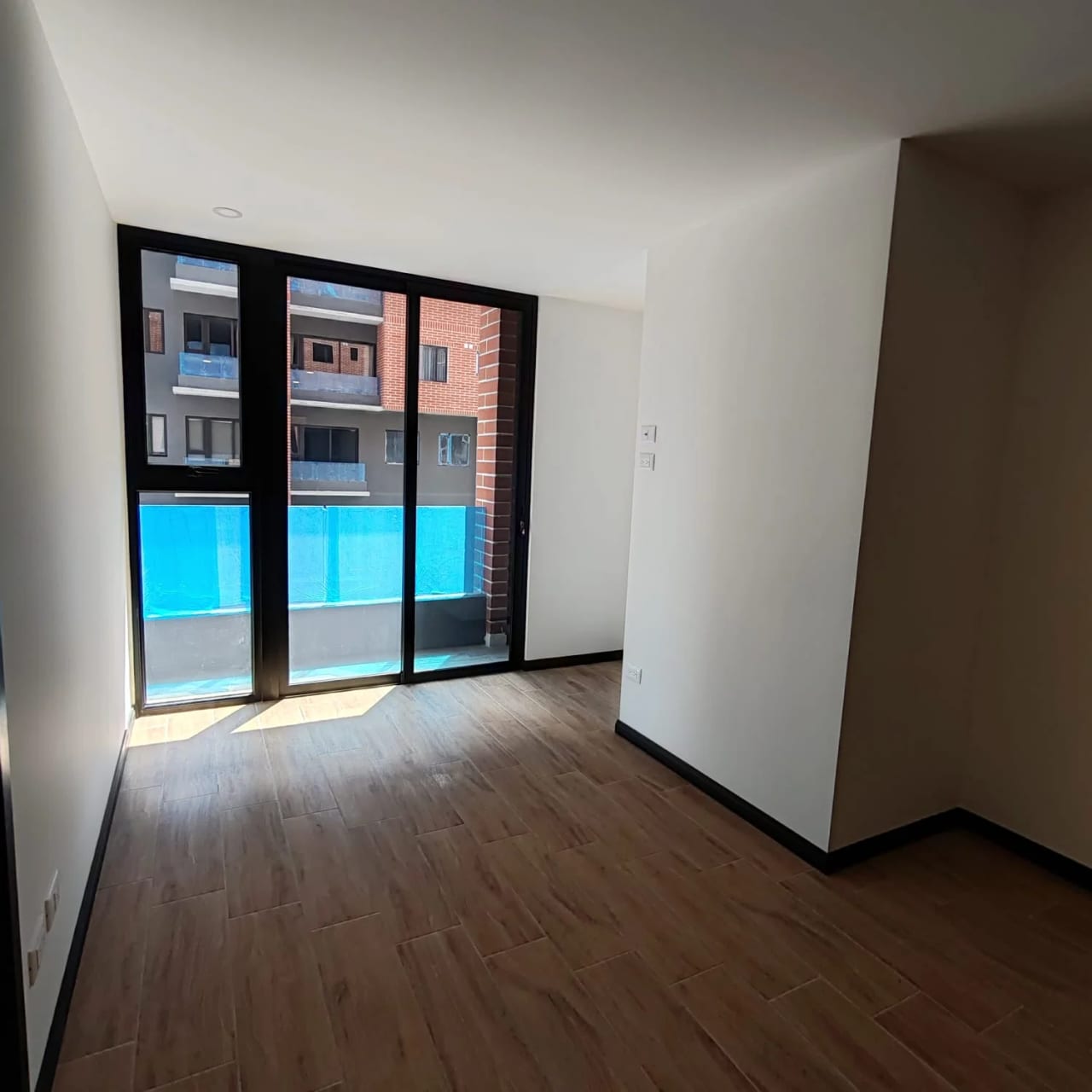Apartamento nuevo en renta en Las Américas zonas 13 — Apartamento en Venta en Elemento Plaza Berlín, Zona 13, Guatemala, Ciudad — foto 6 de 6