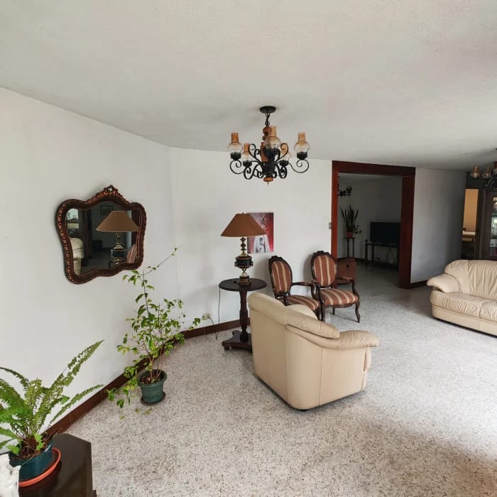 Casa en venta en Jardines de Utatlán zona 11 — Casa en Venta en Zona 11, Guatemala, Ciudad — foto 9 de 16