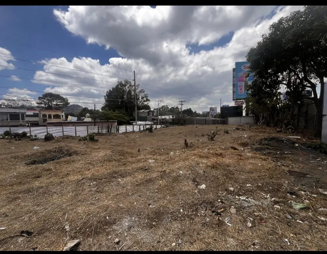 Terreno Comercial de 1,900 vrs2 en venta sobre Carretera al Salvador — Terreno en Venta en km 11-15, Carretera a El Salvador, Guatemala, Ciudad — foto 1 de 5