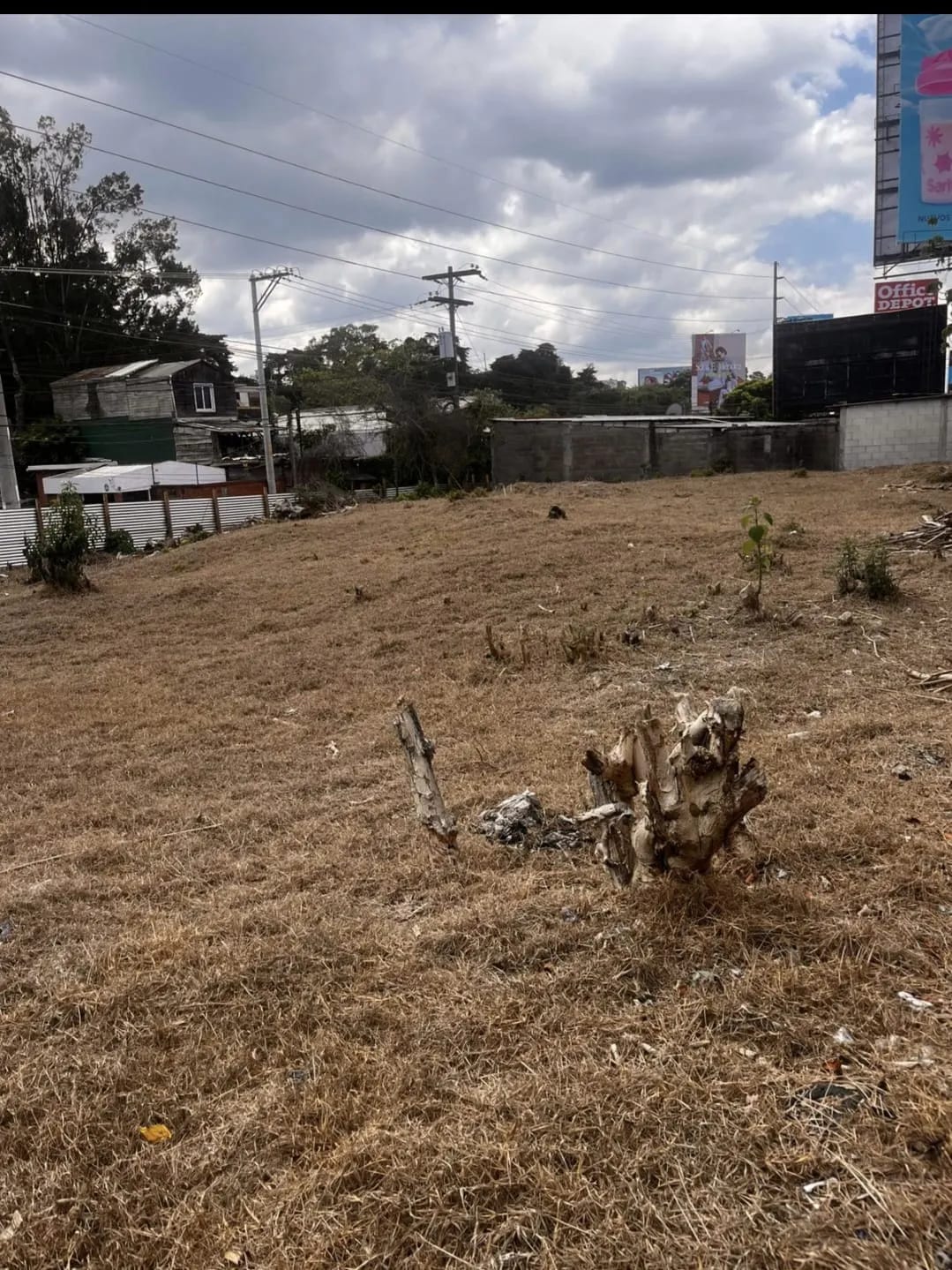 Terreno Comercial de 1,900 vrs2 en venta sobre Carretera al Salvador — Terreno en Venta en km 11-15, Carretera a El Salvador, Guatemala, Ciudad — foto 2 de 5