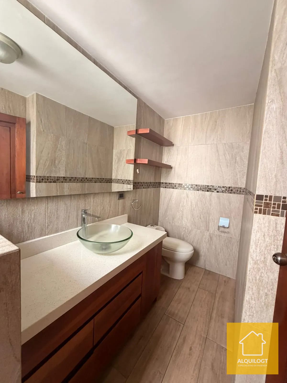 Casa en Pradera Zona 10 de 5 Hab AGT3062 — Casa en Alquiler en Zona 10, Guatemala, Ciudad — foto 4 de 17