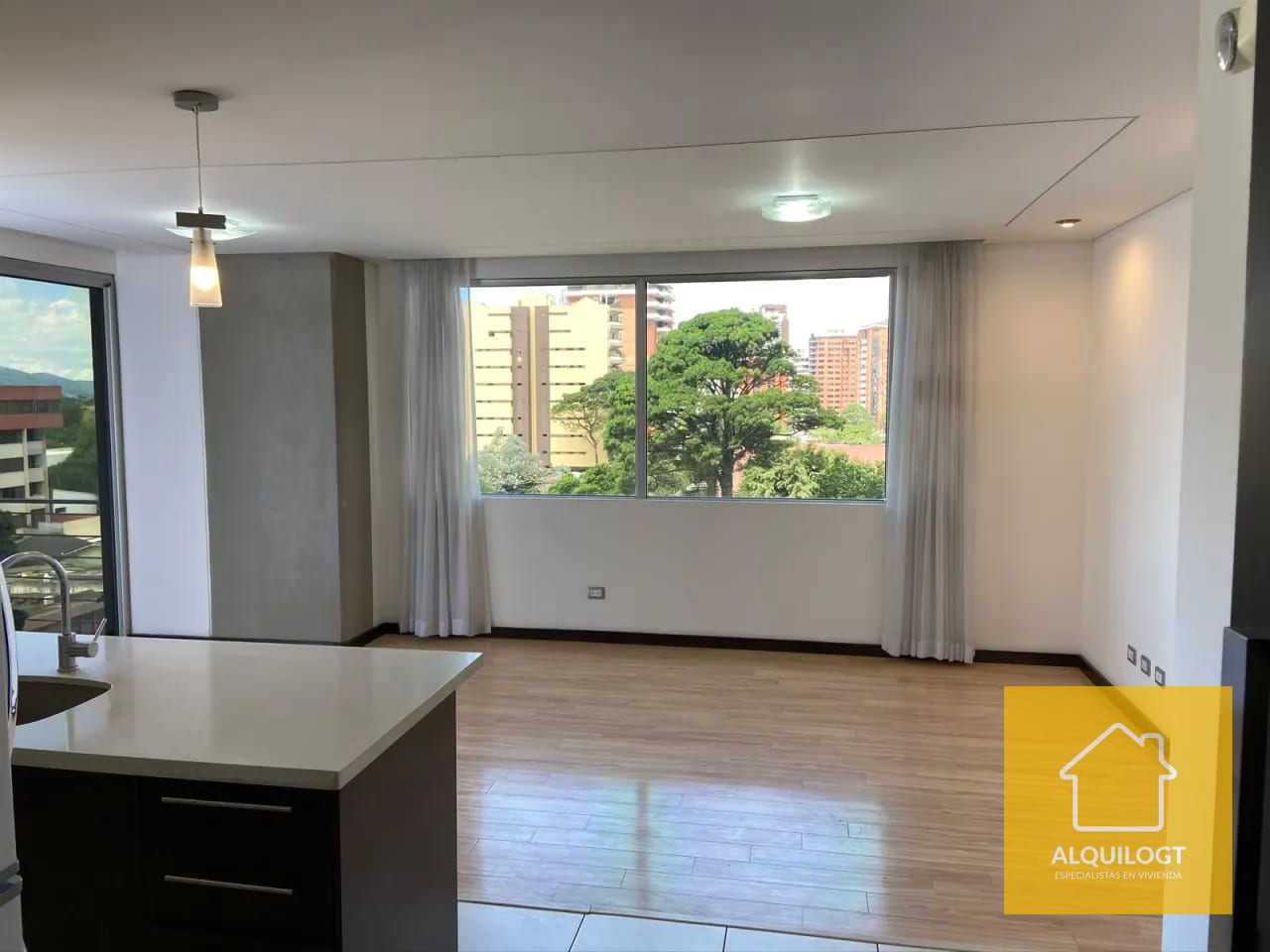 Apartamento Cerca Av. las Americas Zona 14 Torre 14 2 Habitaciones — Bodega / Ofibodega en Alquiler en Torre 14, Zona 14, Guatemala, Ciudad — foto 5 de 10