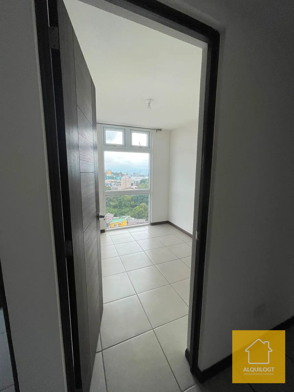 Apto de 3 Habitaciones Excelente Ubicacion en la Roosevelt — Apartamento en Alquiler en Akari, Zona 2 Mixco, Guatemala, Ciudad — foto 5 de 16