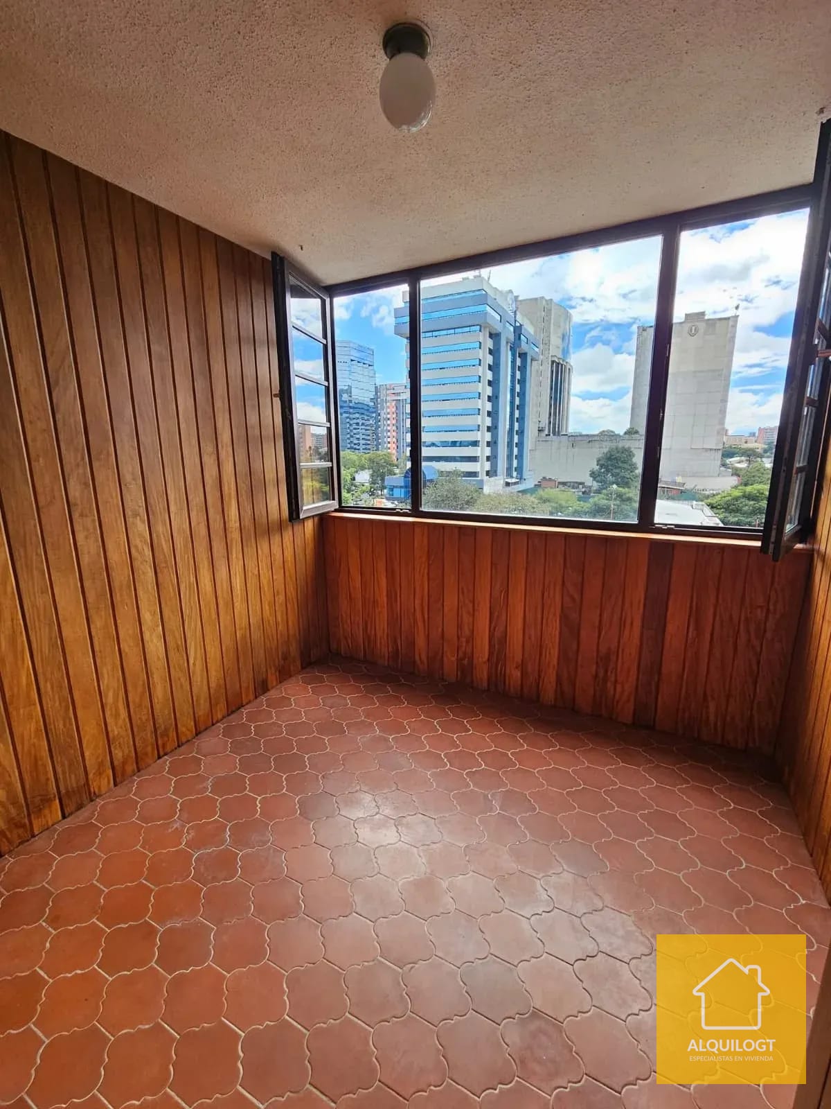 Apto en Edif Canamco a un Costado de Fontabella — Apartamento en Alquiler en Canamco, Zona 10, Guatemala, Ciudad — foto 11 de 13