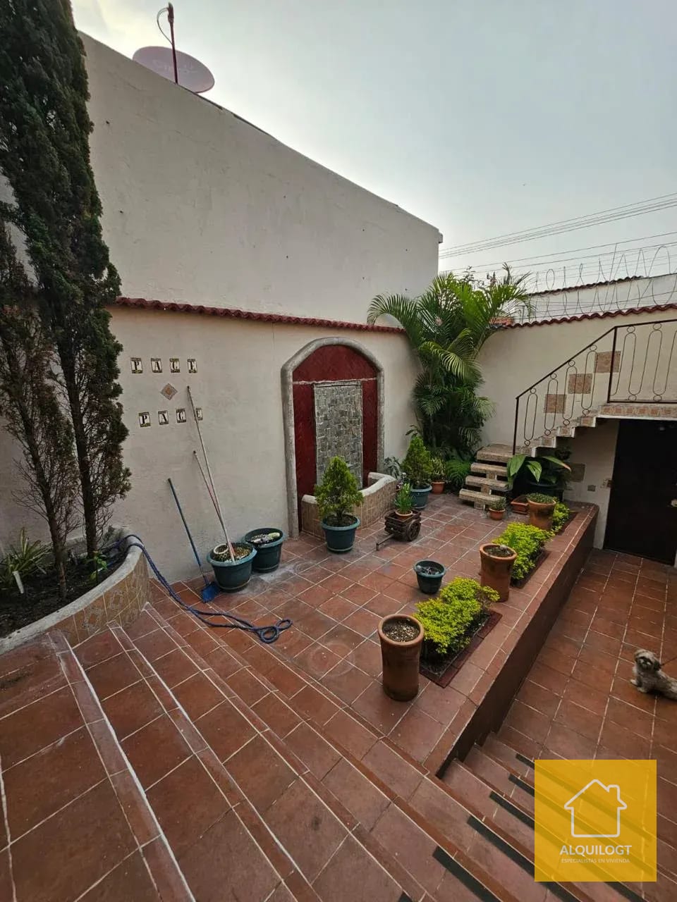 Oportunidad de Vivir en Zona 2 Casa Amplia con Jardin y Terraza — Casa en Alquiler en Baldone, Zona 2, Guatemala, Ciudad — foto 14 de 16