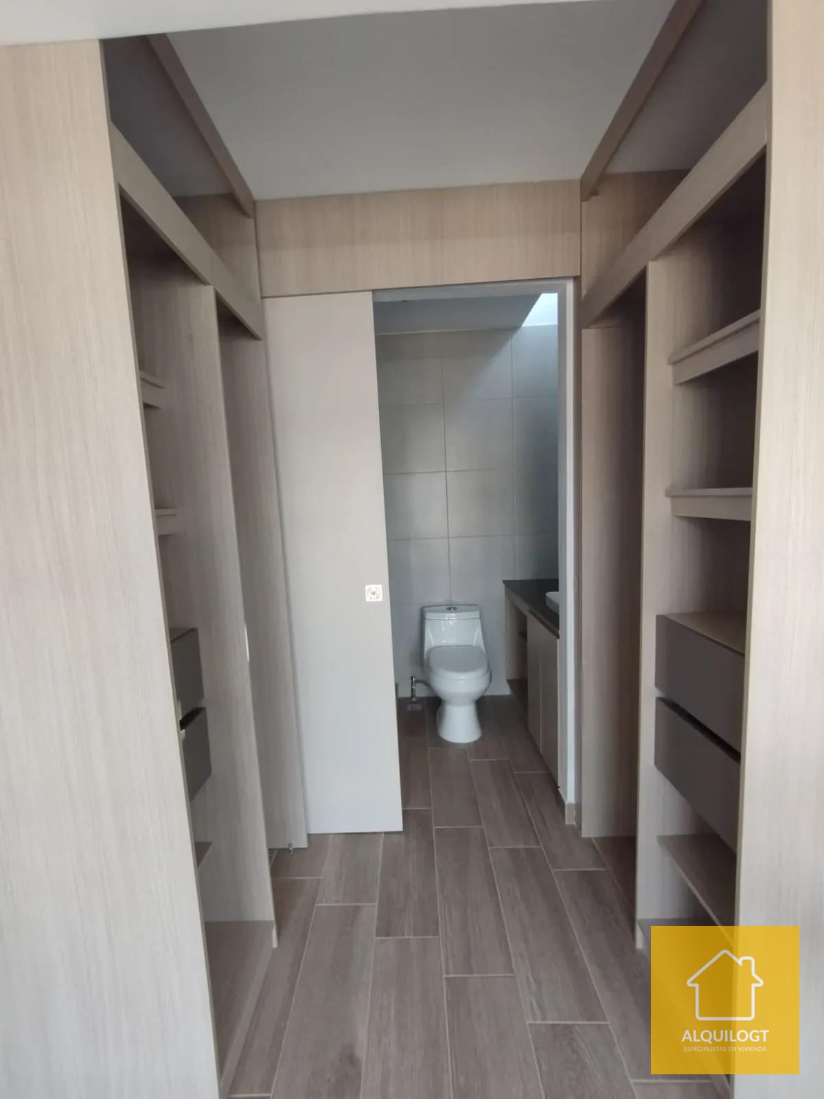 Casa Camino al Platanar S José Pinula Condominio Arbarela — Casa en Venta en Condado Florenza, San José Pinula, Guatemala, Ciudad — foto 16 de 17