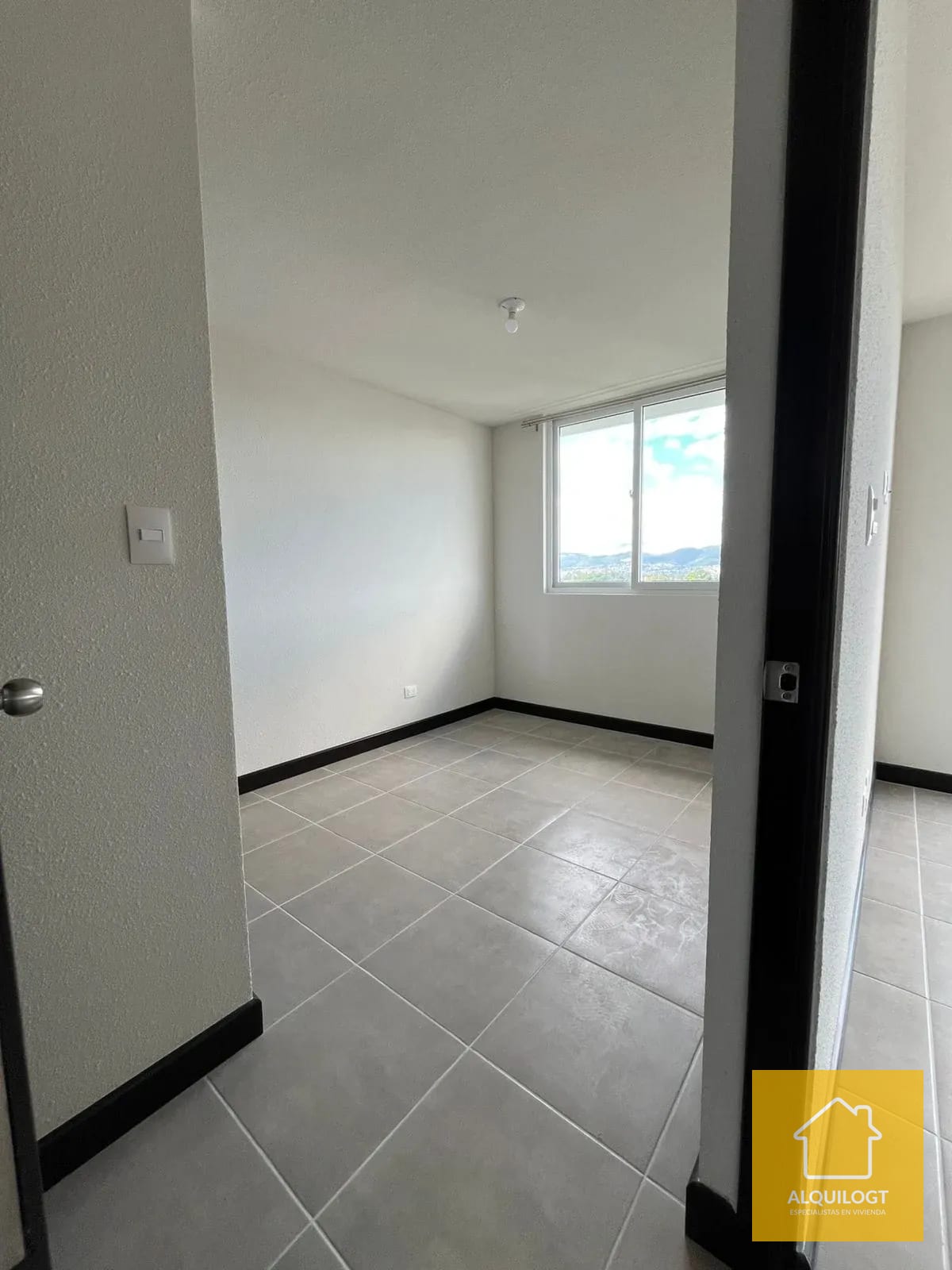 Apartamento Colonia Santa Rosa II Zona 12 Eficio Esenta — Apartamento en Alquiler en Esenta, Zona 12, Guatemala, Ciudad — foto 6 de 17