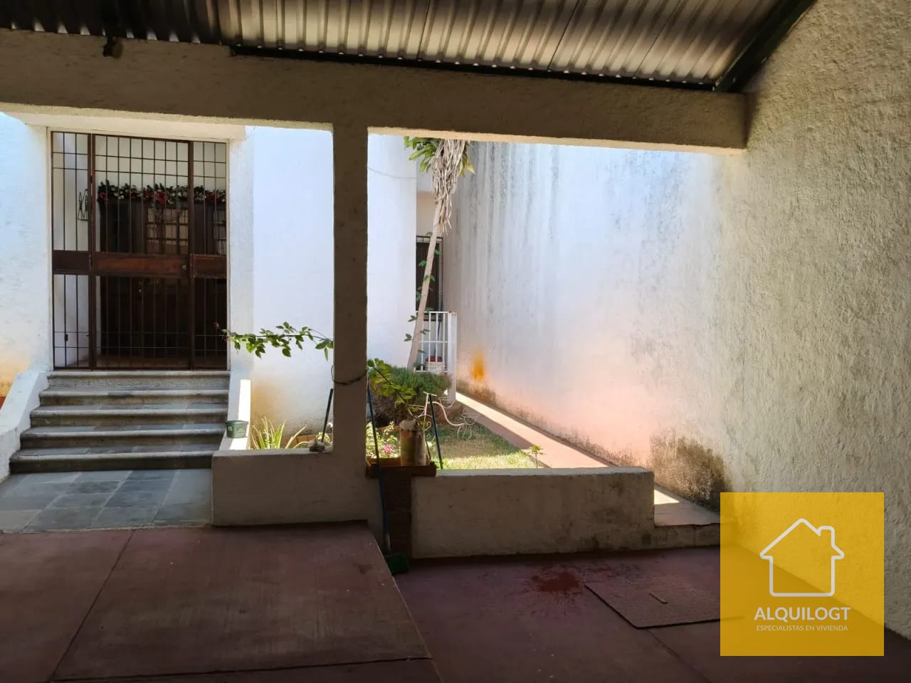 Amplio Apartamento en Segundo Nivel de Casa San Cristobal Mixco — Apartamento en Alquiler en Vista al Valle, Zona 8 Mixco, Guatemala, Ciudad — foto 4 de 17