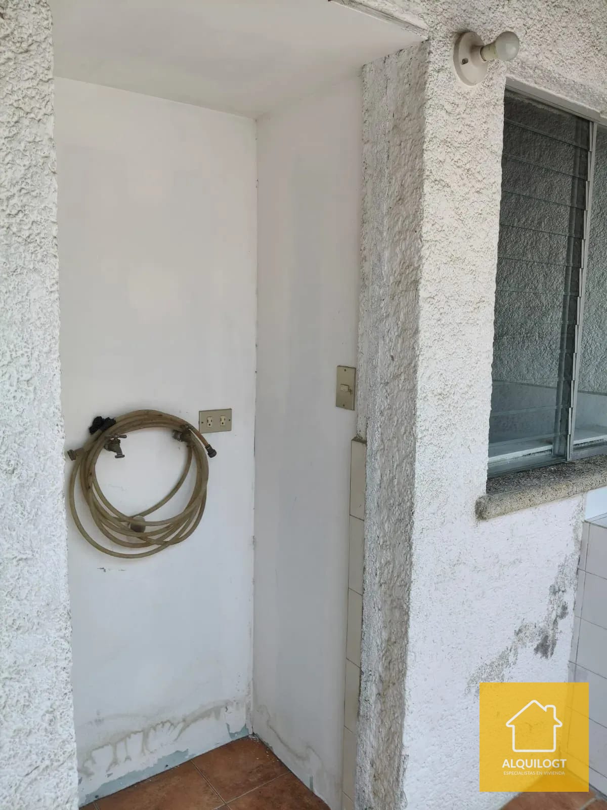 Amplio Apartamento en Segundo Nivel de Casa San Cristobal Mixco — Apartamento en Alquiler en Vista al Valle, Zona 8 Mixco, Guatemala, Ciudad — foto 6 de 17