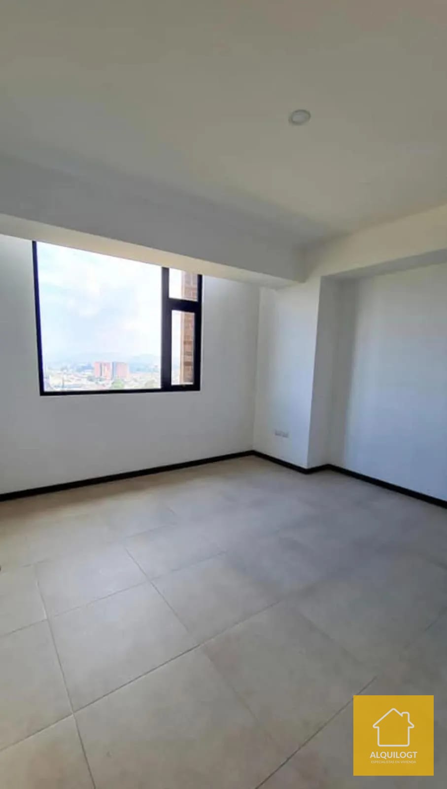 Apartamento Zona 10 de 3 Habitaciones Mira Apartamentos — Apartamento en Alquiler en Mira, Zona 10, Guatemala, Ciudad — foto 4 de 9
