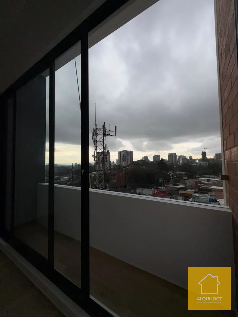 Apartamento Zona 10 en Vie los Proceres Ubicacion Privilegiada 2 Habi — Apartamento en Alquiler en Vié Los Próceres, Zona 10, Guatemala, Ciudad — foto 1 de 10