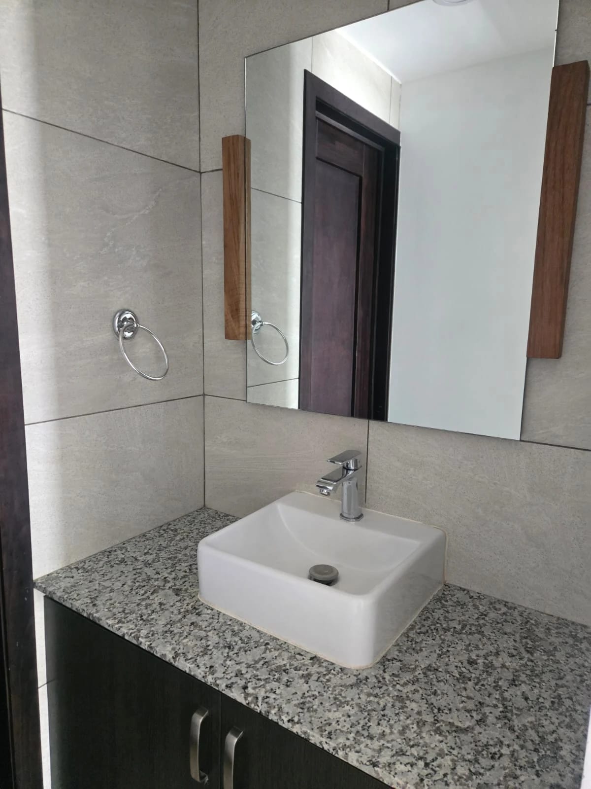 Apartamento en Edificio Tres15 zona 13 — Apartamento en Alquiler en Zona 14, Guatemala, Ciudad — foto 3 de 10