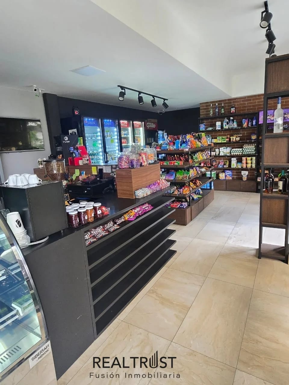 Alquilo local comercial en vh2 zona 15 - Image 2