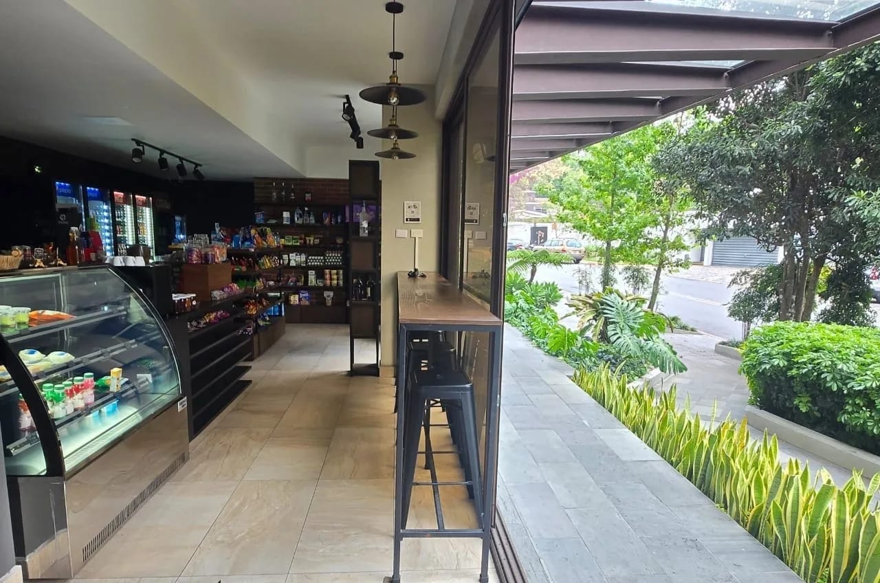 Alquilo local comercial en vh2 zona 15