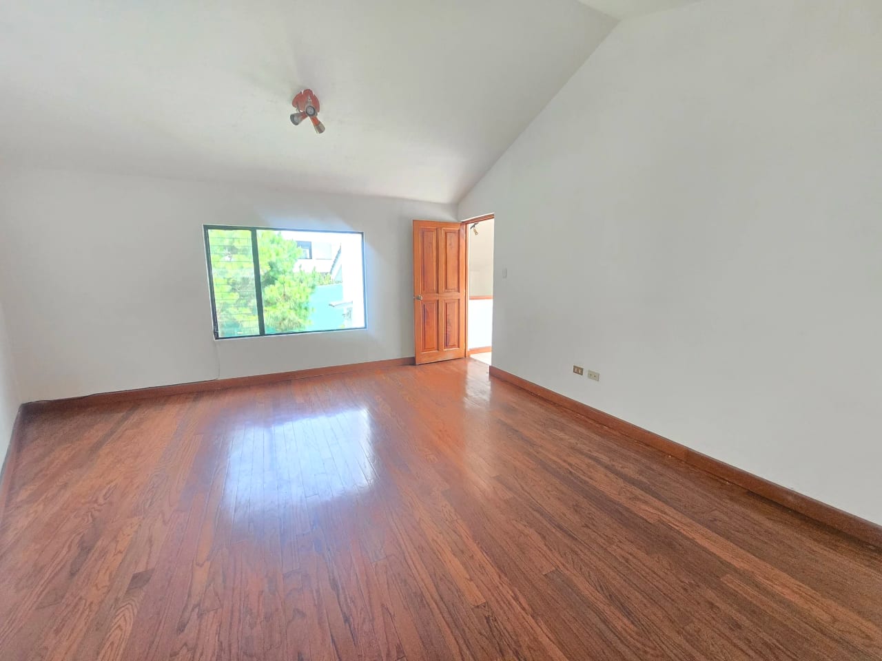 Preciosa casa en venta en Condominio la Encantada, km 12 Caes. — Casa en Venta en Carretera a El Salvador, Guatemala, Ciudad — foto 13 de 13