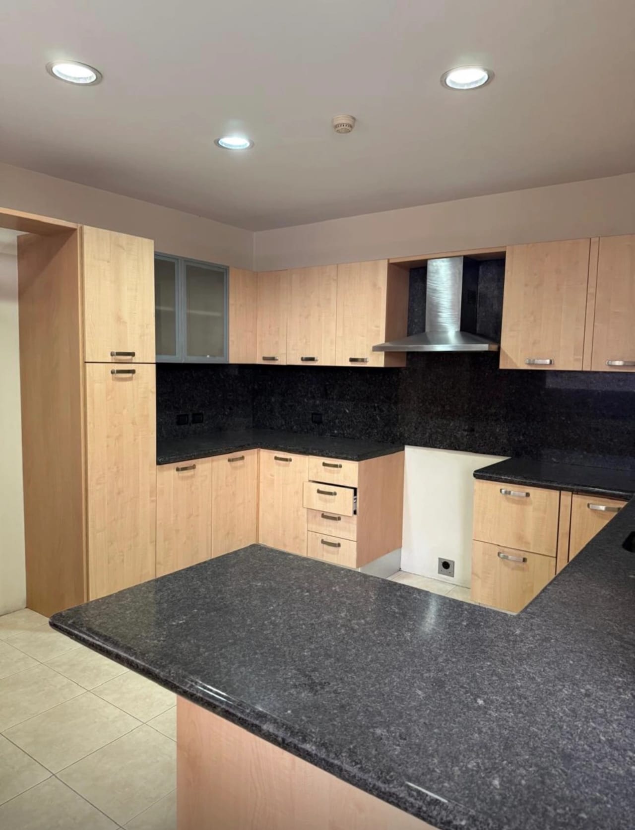 Vivir con Estilo con Confort — Apartamento en Alquiler en Quinta Bella, Zona 14, Guatemala, Ciudad — foto 2 de 4